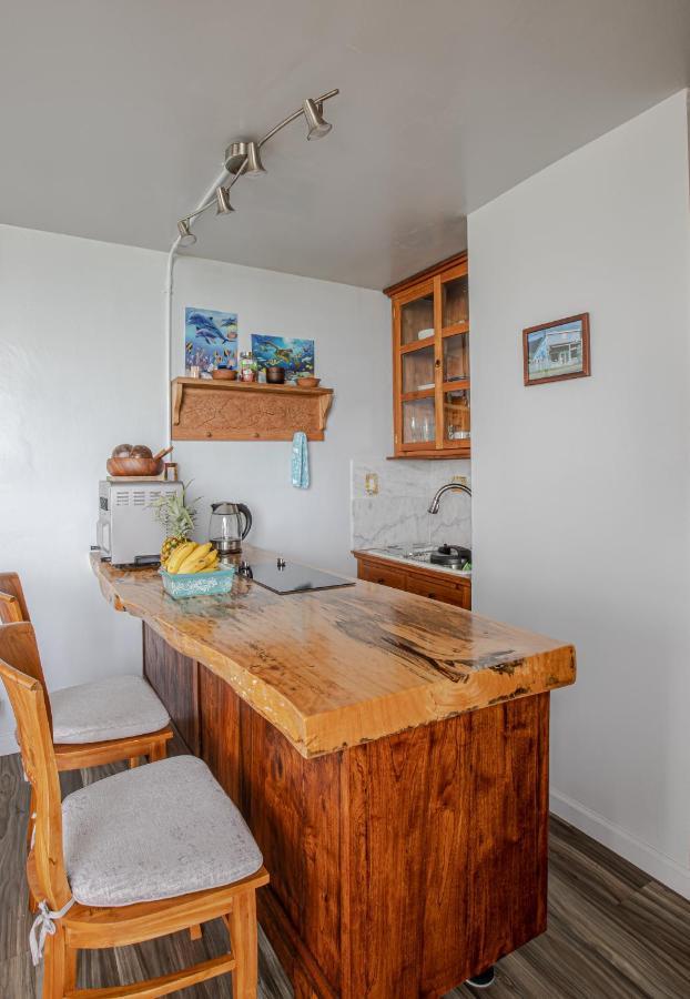 Breezy Beachfront Bali-Style Haven 180 Degree Oceanview Hau'ula Exterior foto