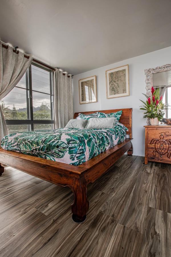Breezy Beachfront Bali-Style Haven 180 Degree Oceanview Hau'ula Exterior foto